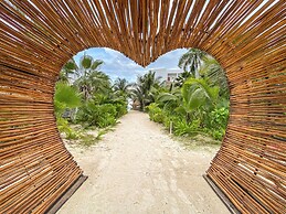 Arenika Beach House