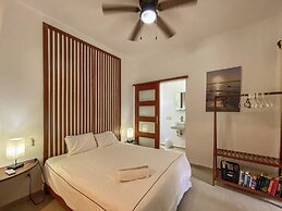 Arenika Beach House