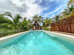 Arenika Beach House