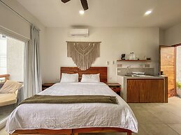 Arenika Beach House