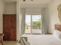 Arenika Beach House