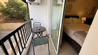White Arches Studio Suite by TrulyCyprus