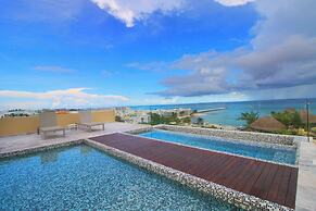 Joy Apt with rooftop and panoramic views