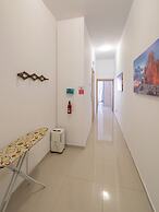 Modern 2 BR Apartment with AC - Near Sea