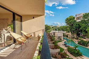 Loch Tulum Collection