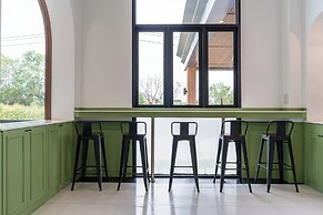 Finn Hotel