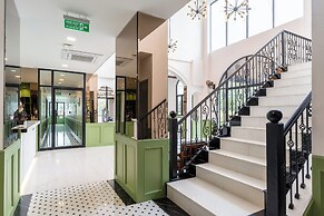 Finn Hotel