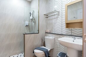 Finn Hotel