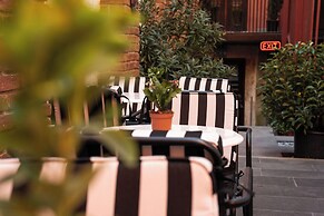 The Yard Hotel