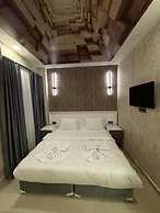 Royal Fsm Suites