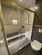 Royal Fsm Suites