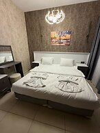 Royal Fsm Suites