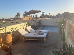 Riad Al Muhandiz