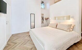 Glamour Suite by Accomodo