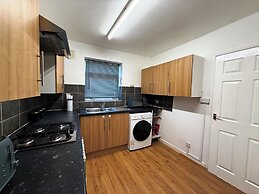 3 Bedroom House Near Arena