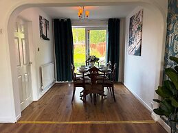 3 Bedroom House Near Arena