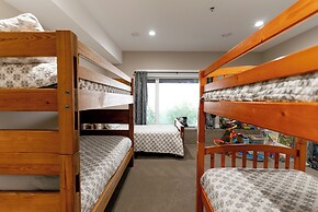 Blue Horizon Mountain Retreat B&B