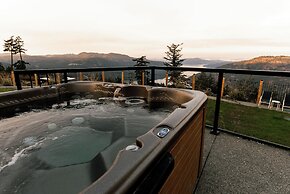 Blue Horizon Mountain Retreat B&B