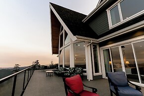 Blue Horizon Mountain Retreat B&B
