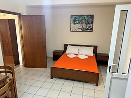 Michalis Studios & Apartments