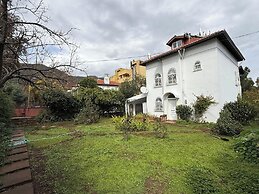 Mete 3 Villa