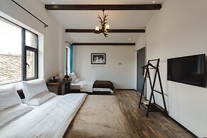 Lijiang Desti Youth Park Hostel