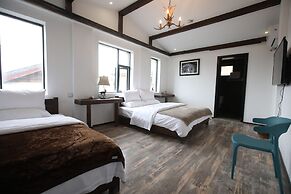 Lijiang Desti Youth Park Hostel