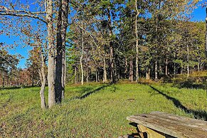 2BR Dog-friendly Home Near Lake w/ Fire Pit