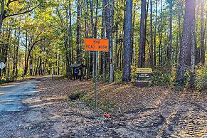 2BR Dog-friendly Home Near Lake w/ Fire Pit