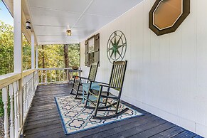 2BR Dog-friendly Home Near Lake w/ Fire Pit