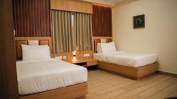 Hotel M7 Plaza