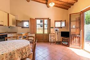 Apartment in Laterina With Garden