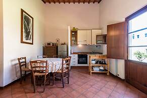 Apartment in Laterina With Garden