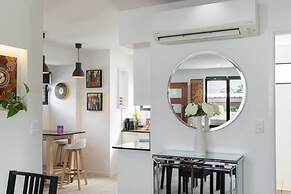 Sophisticated 2-bed Home With Alfresco Dining