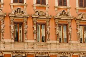 The Couper Piazza di Spagna