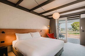The Black Dolphin Motel