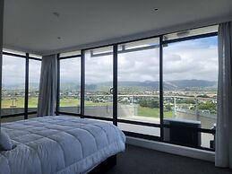 U Suites at The Links