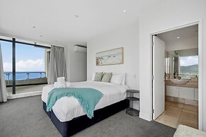 U Suites at The Links