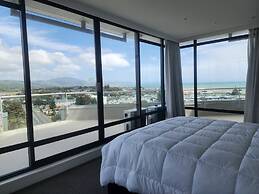 U Suites at The Links