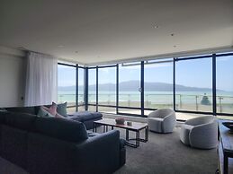 U Suites at The Links