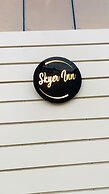 Skyer Inn Hotel