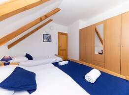 Lovinac Spa by Režek