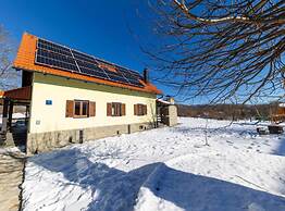 Lovinac Spa by Režek