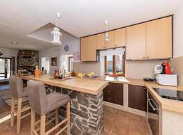 Lovinac Spa by Režek