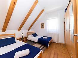 Lovinac Spa by Režek