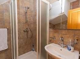 Lovinac Spa by Režek