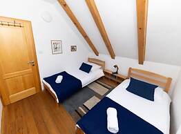 Lovinac Spa by Režek