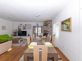 Lovinac Spa by Režek