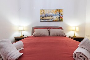 Cosy APT in Sliema- 2 mins walk from sea