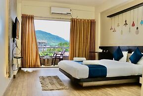 Hotel Srushti Regency